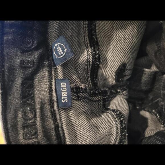 American Eagle Outfitters size 4 black distressed denim mom jeans - Picture 3 of 6